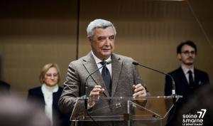 Jean-François Parigi prononce un discours