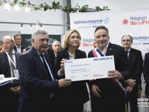 Remise de chèque pour un contrat rural