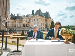 Signature de l'accord de coopération entre le Département et Vaux-le-Vicomte