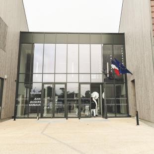 inauguration collège Jouy-le-Châtel