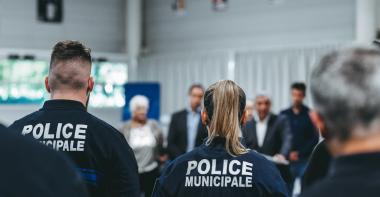 Deux policiers municipaux