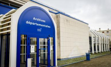 Entrée des Archives départementales du 77