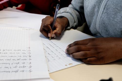 Un collégien écrit une chanson