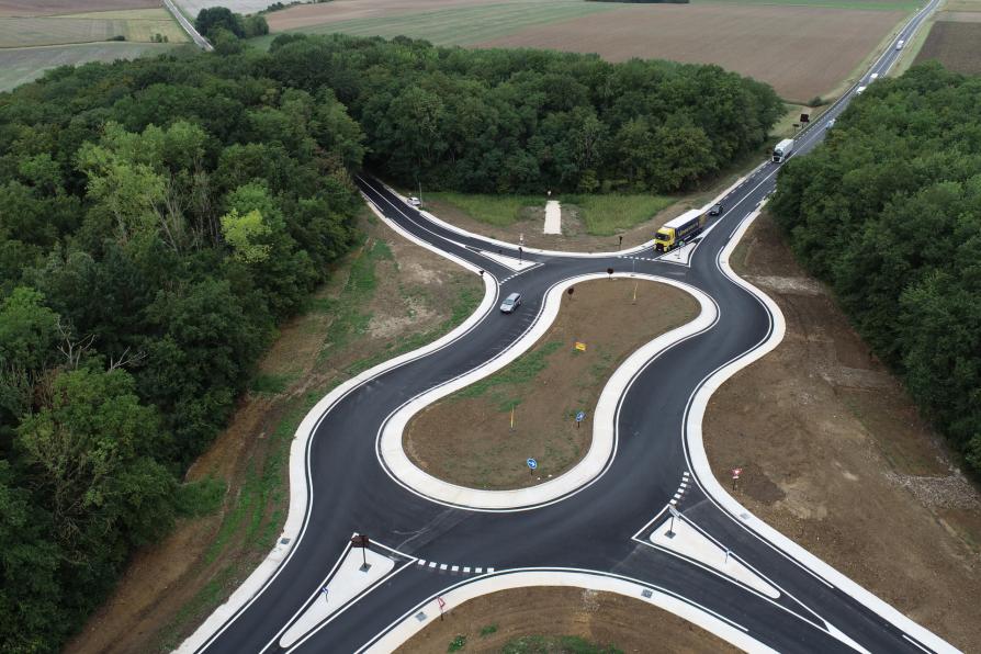 Double rond-point vu du ciel